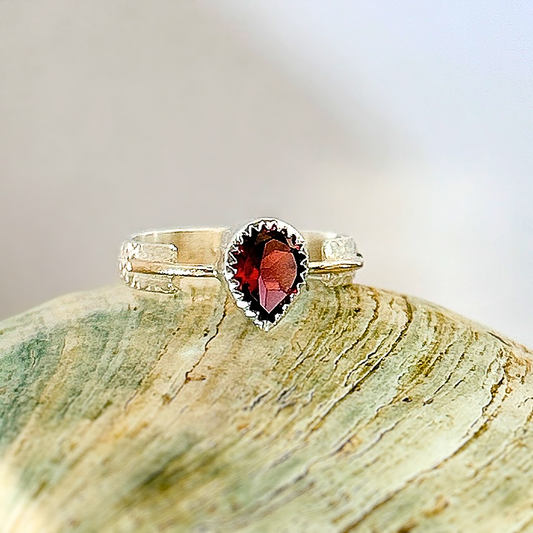 Pear gemstone ring, garnet, citrine, peridot, amethyst, white topaz
