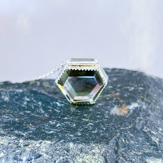 Bio lemon quartz single solitary pendent necklace, 3/4 inch natural bio ombré lemon quartz gemstone layered necklace