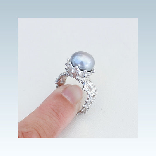 Silver freshwater pearl statement ring with textured finish, hand-carved casting ring band with 11mm cultured freshwater pearl