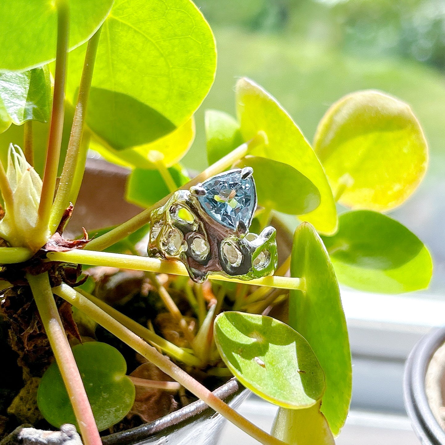 Blue topaz, or citrine melted ring, modern Freeform silver ring with a natural 8mm trillion solitaire gemstone.