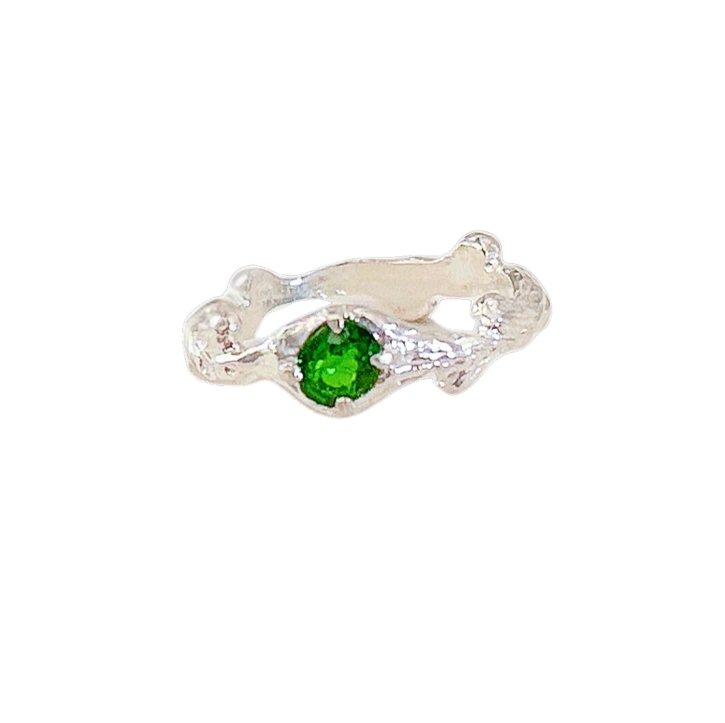 diopside ring, hand craved lost wax tree branches ring band in sterling silver, hand set gemstone ring with green chrome diopside